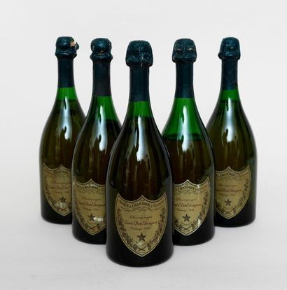 DOM PERIGNON 5 bouteilles CHAMPAGNE DOM PERIGNON 1964 Vintage (niveaux : 2 entre...