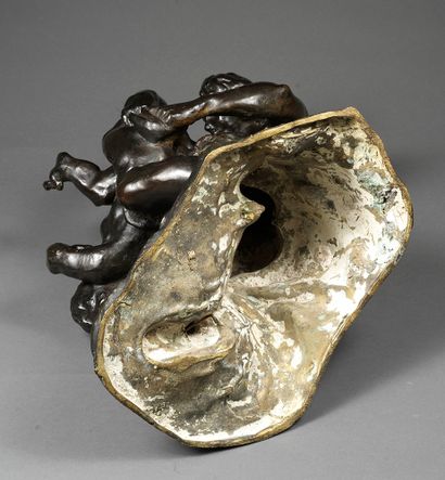 Alfred PINA Alfred PINA ( 1887 / 1966 ) - The baby's toilet - Bronze early 20th with...