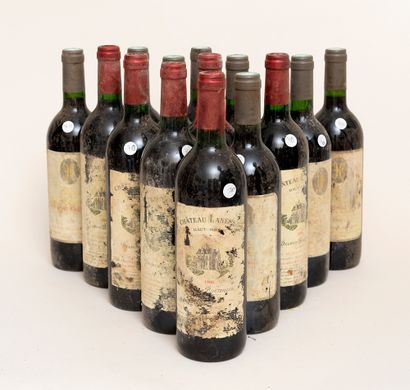 Vins divers 14 bouteilles : 6 CHÂTEAU LANESSAN 1996 Haut-Médoc, 8 CHÂTEAU HAUT CAZEVERT...