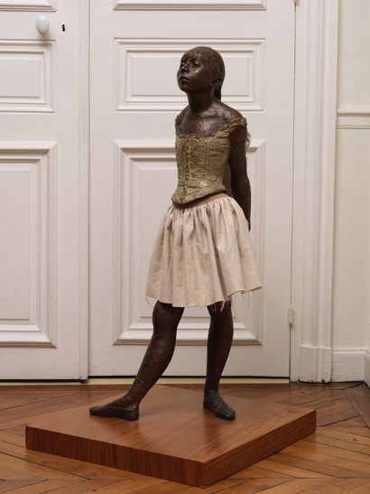 Edgar Degas 
Edgar DEGAS (1834 - 1917) - La Petite Danseuse de 14 ans - 

Bronze...