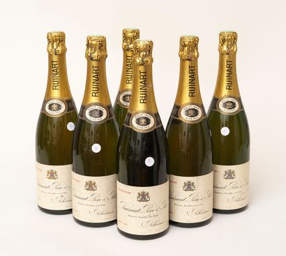 Champagne 6 bottles CHAMPAGNE RUINART 1966 Vintage (estimated good levels: light...
