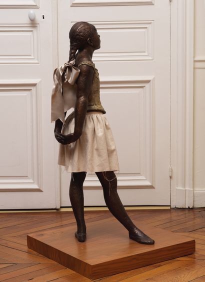 Edgar Degas 
Edgar DEGAS (1834 - 1917) - La Petite Danseuse de 14 ans 

Bronze à...