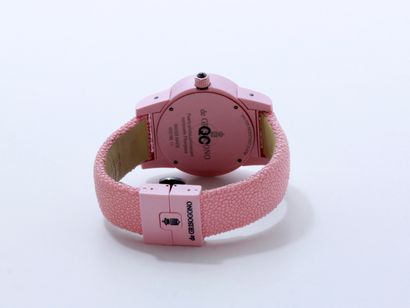 De Grisogono by GRISOGONO ''TONDO BY NIGHT''.

Ladies' wristwatch in pink photoluminescent...