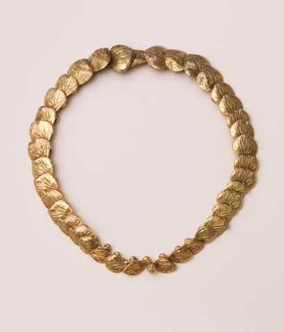 Claude Lalanne Claude LALANNE - Hydrangeas, 1983 - Gilt bronze articulated necklace,...