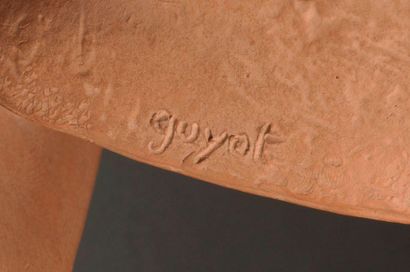 Georges Guyot Georges GUYOT (1885-1973) - Tête de lionne - Terre cuite rosée, patine...
