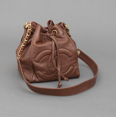 Chanel CHANEL - Brown lambskin purse - Gold metal and brown leather chain shoulder...