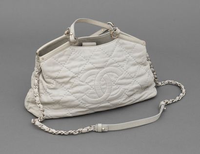 Chanel CHANEL - Sac cabas gris clair - Intérieur en tissus gris - Anse bandoulière...