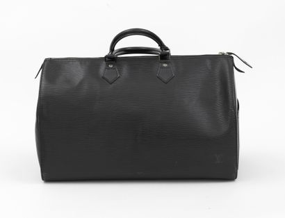 Louis Vuitton LOUIS VUITTON - Sac Keepall 40 en cuir épi noir - Intérieur non doublé...
