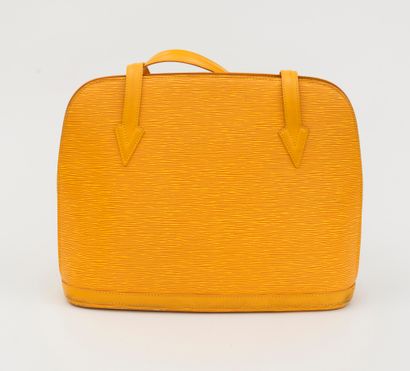 Louis Vuitton LOUIS VUITTON - Sac Lussac en cuir épi jaune - Intérieur en textile...