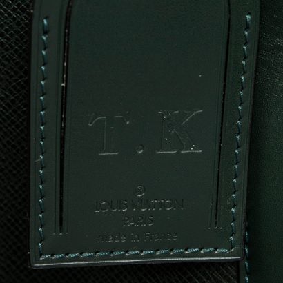 Louis Vuitton LOUIS VUITTON - Sac de voyage en cuir taiga vert sapin - Intérieur...