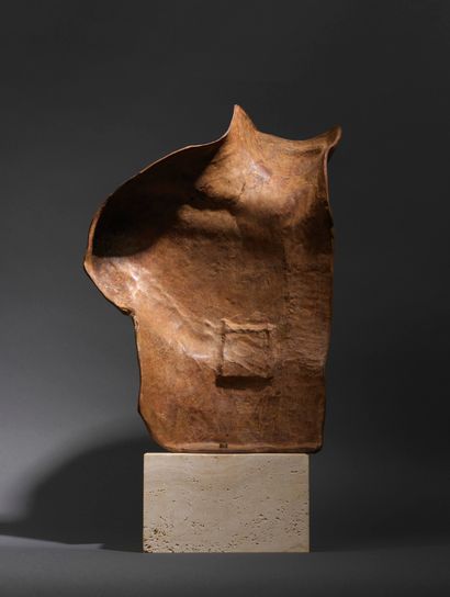 Igor Mitoraj Igor MITORAJ (1944- 2014) - Aesclepios - Bronze signé et numéroté -...