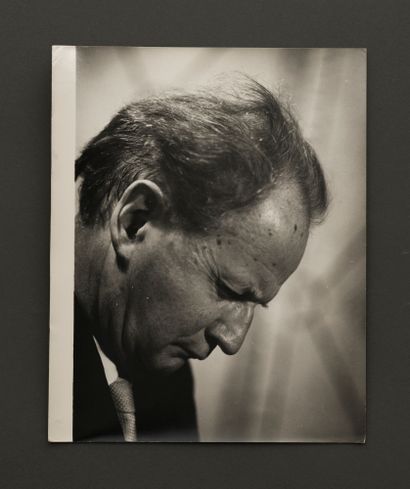 Wilhelm KEMPFF Wilhelm KEMPFF, pianist - Silver print portrait by Richard de Grab...