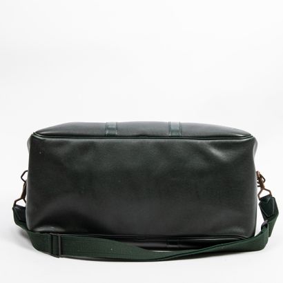 Louis Vuitton LOUIS VUITTON - Fir green taiga leather travel bag - Unlined interior...