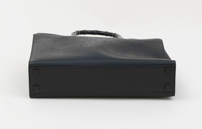 Gucci GUCCI - Sac cabas rectangle en pécari noir - Intérieur en cuir noir - Poignées...