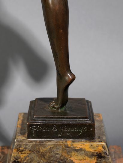 Pierre LE FAGUAYS Pierre LE FAGUAYS (1892 - 1962) - Danseuse au Thyrse - Bronze -...