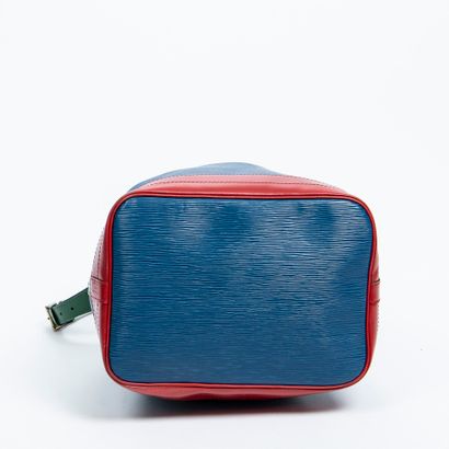 Louis Vuitton LOUIS VUITTON - Sac Noe moyen modèle en cuir épi tricolore bleu rouge...