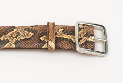 Gucci GUCCI - Large ceinture en serpent taille 70 - Boucle en métal chromé - Très...