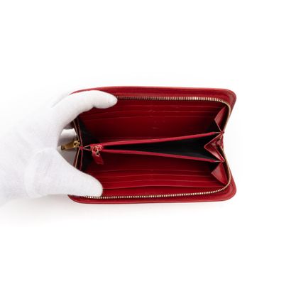Yves Saint Laurent YVES SAINT LAURENT - Porte-cartes, porte-monnaie en veau box rouge...