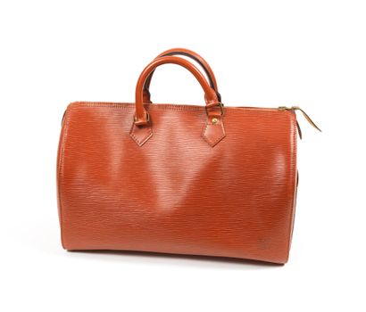 Louis Vuitton LOUIS VUITTON -Tan leather Speedy bag - 37 x 24 x19 cm- With its padlock...