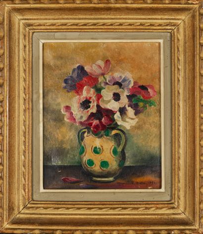 Maurice DORE Maurice DORE - Bouquet de fleurs - Huile sur toile signée en bas à droite...