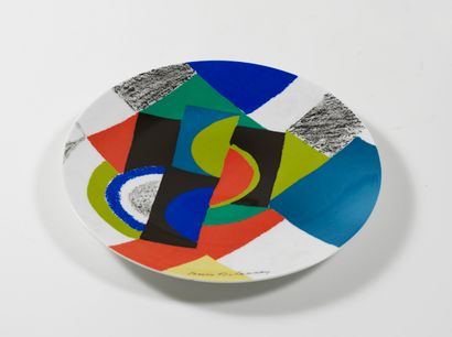 SONIA DELAUNAY Sonia DELAUNAY (1885-1979) - Rythmes circulaires - Grand plat circulaire,...