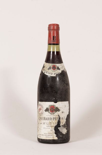 null 1 bouteille Musigny 1978 Bouchard Père & Fils - Niveau à 2 cm - Etiquette très...