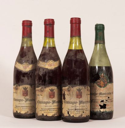 null 4 bouteilles Chassagne Montrachet, 2 de 1973, 1 autre 1972 et une estimée 1973...