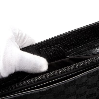 Gucci GUCCI - Sac cabas – En toile tissé monogrammé noir et cuir grainé noir – Poignées...