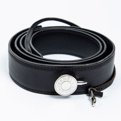 Hermès HERMES - Belt in black box calf - Link fastening on palladium colored saddle...