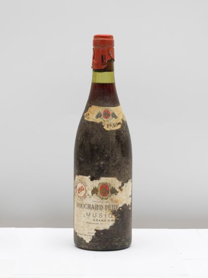 Vin Musigny 1 bouteille Musigny 1978 Bouchard Père & Fils - Etiquette très abîmée,...
