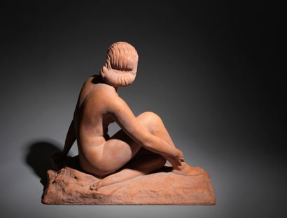 Demeter CHIPARUS Demeter CHIPARUS (1886-1947) - Seated nude woman - Terra cotta signed...