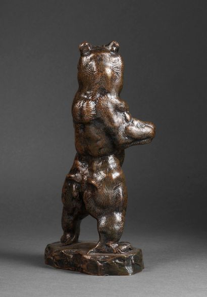 Antoine Louis BARYE Antoine-Louis BARYE (1795-1875) - Standing bear N°2, 1880 - Bronze...