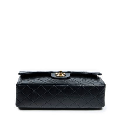 CHANEL CHANELParis classic bag with double flaps in black quilted lambskin - Inside...