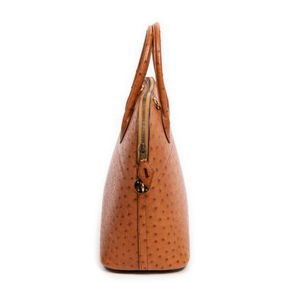 HERMES HERMES Paris handbag Bolide 37cm in gold ostrich - Inside in gold lambskin...
