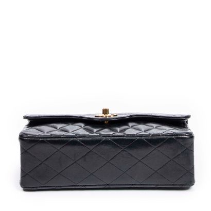 CHANEL CHANELParis classic bag with double flaps in black quilted lambskin - Inside...