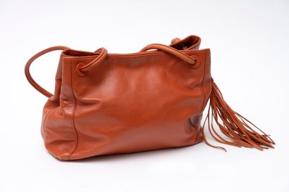 CHANEL CHANELParis shoulder bag in rust-colored lambskin - Inside in rust-colored...