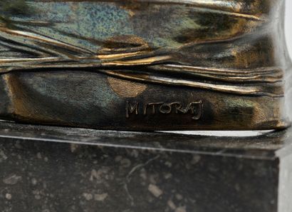 Igor MITORAJ Igor MITORAJ (1944-1914) - Petite cuirasse - Bronze à patine brune -...