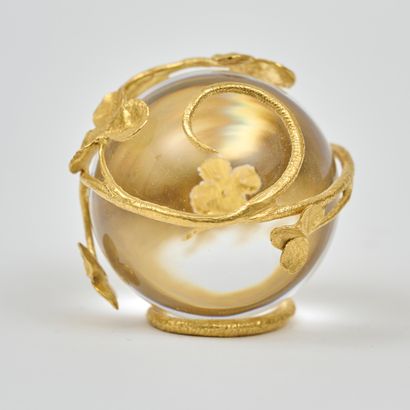 Claude LALANNE Claude LALANNE (1925-2019) - Paperweight "Golden Clover" - 1992
Sulfide...