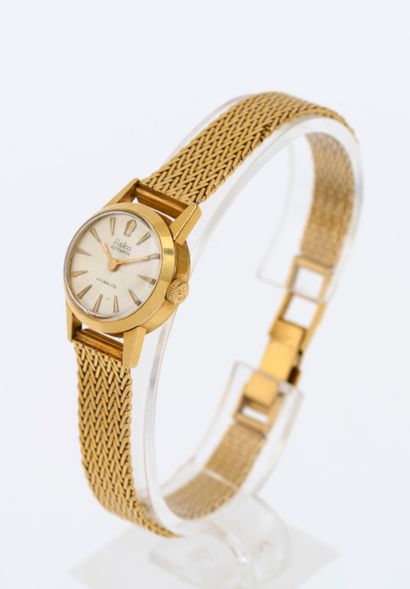 Montre ESKA. Vers 1950
Montre bracelet de dame, boitier et bracelet en or jaune 18...