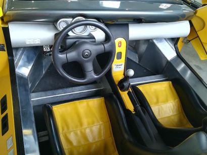 Renault Spider 2L, 1997 454 units. Mileage : 24500KMS. Manual gearbox. Power 150hp...