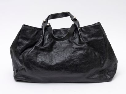Chanel CHANEL Paris grand sac shopping en veau grainé noir – Intérieur en tissu gris...