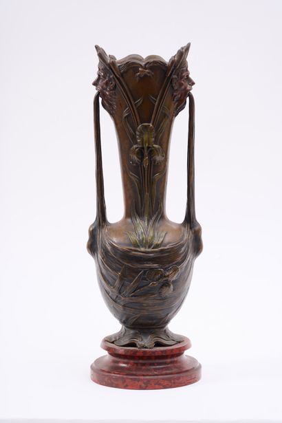 CARLIER CARLIER - Vase Art Nouveau - Régule - 37 x 13 cm hors socle