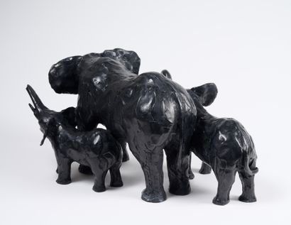 Jorge BORRAS Jorge BORRAS (né en 1952) - Elephant et ses petits, 2016 - Bronze -...