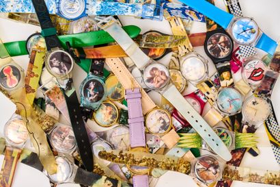 null Ensemble de 30 montres de musées - Bracelets en cuir et plastique