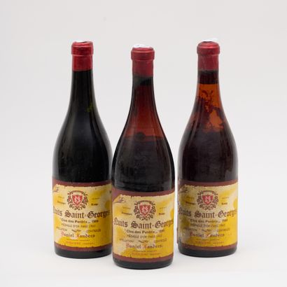 NUIT SAINT GEORGES 3 bottles NUIT SAINT GEORGES 1964 Clos des Perdrix, Daniel Sanders
(Low...