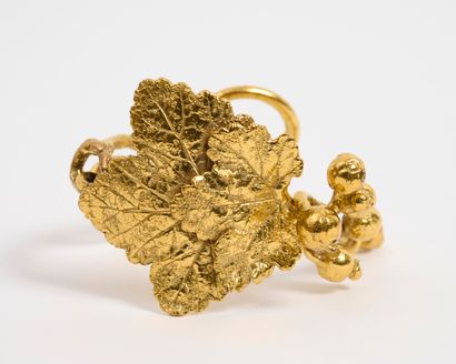 Claude LALANNE Claude LALANNE (1925 - 2019) - Bracelet Groseilles - Gilded bronze...