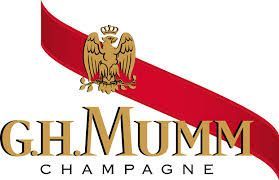 null Champagne MUMM
Crémant de Cramant, étiquette très déchirée et tachée.
Expert:...