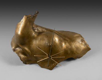 null TAKIS (Né en 1925).
Magnetic Evidence, 1983.
Bronze à patine dorée monogrammée...