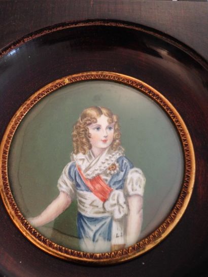 null Deux miniatures sur ivoire,portrait de jeune femme noble et un portrait de l'Aiglon,...