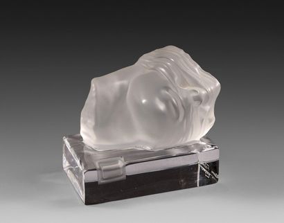 Igor MITORAJ (1944-2014) Visage - Sculpture en verre réalisée par Daum France signé...